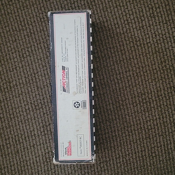 1993 collectors edition davey allison doe cast bank - Picture 4 of 7